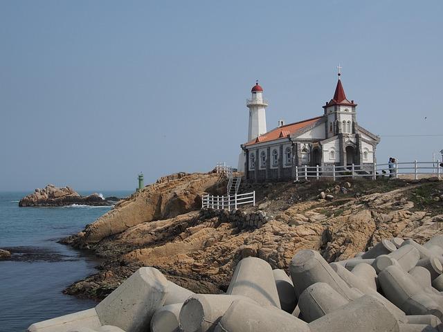 Exploring Timeless Wonders: Traveling to Historic Landmarks Exploring Timeless Wonders: Traveling to Historic Landmarks